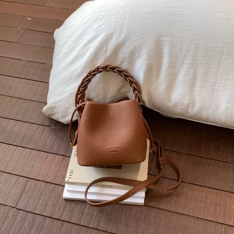 Shiyinman Bag textured bucket bag