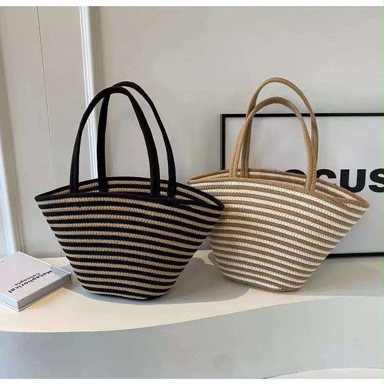 Striped woven straw tote bag