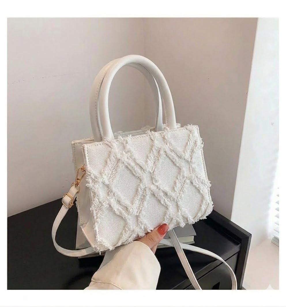 Mini quilted diamond pattern handbag