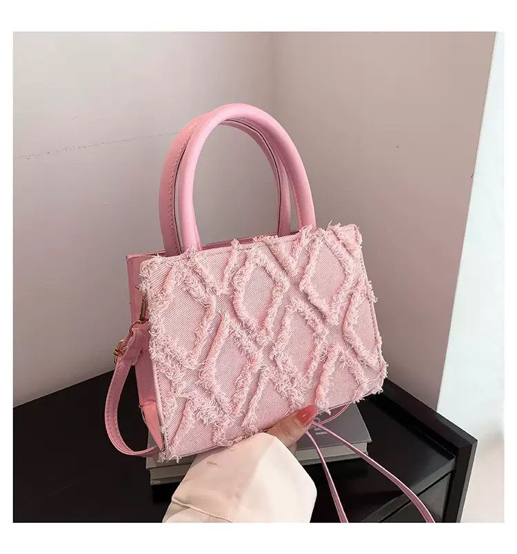Mini quilted diamond pattern handbag