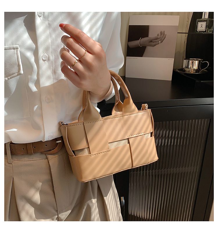 Woven mini tote bag